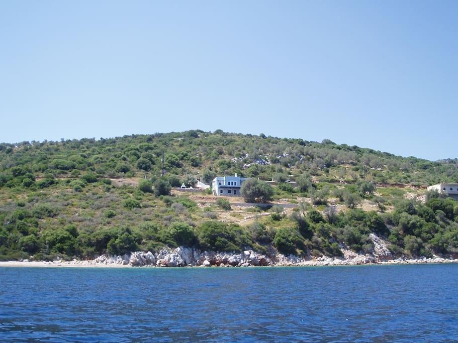 Villa With Breathtaking Views And Private Beach Agios Dimitrios  Eksteriør bilde