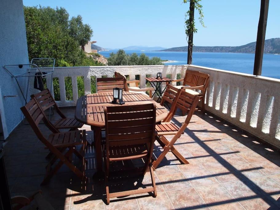 Villa With Breathtaking Views And Private Beach Agios Dimitrios  Eksteriør bilde